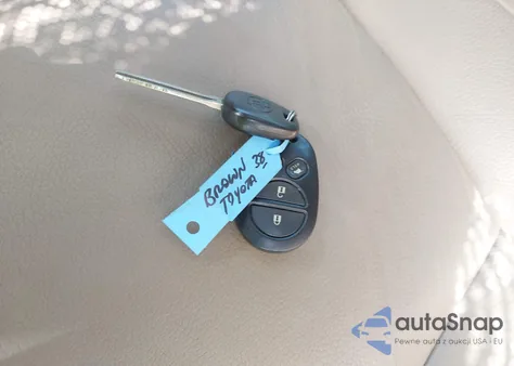 2010 Toyota Sequoia Limited 5.7L V8 z USA, uszkodzony, nr VIN 5TDJY5G15AS032692